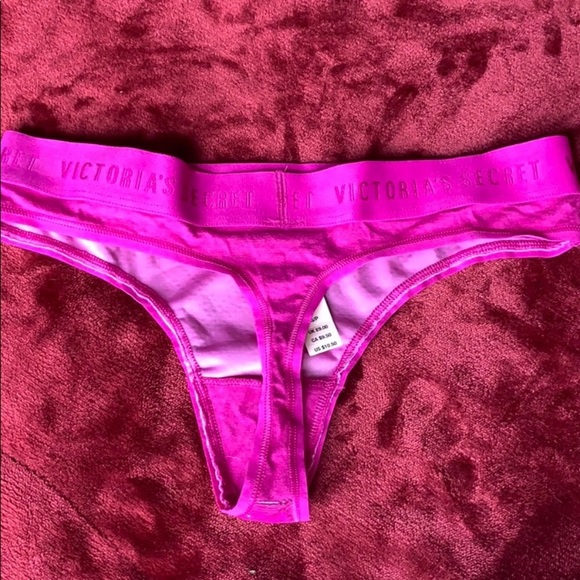 Hot pink Victoria secret panties - Picture 4 of 5
